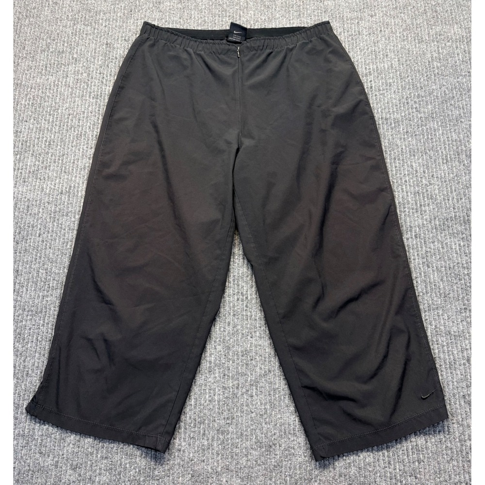 Nike Dri-FIT Women Black Cropped Athletic Pants M Wide Leg Training Yoga Pants